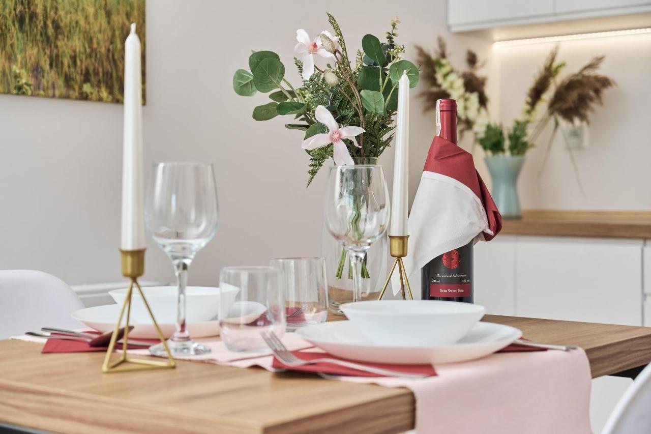 Apartament Modern Elegance With Ac By Renters *